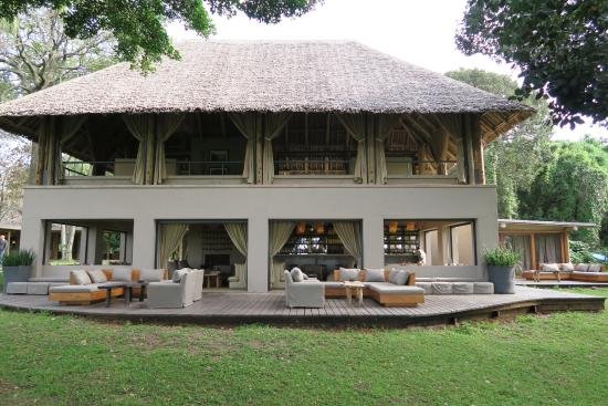 Lenchada tourist hotel